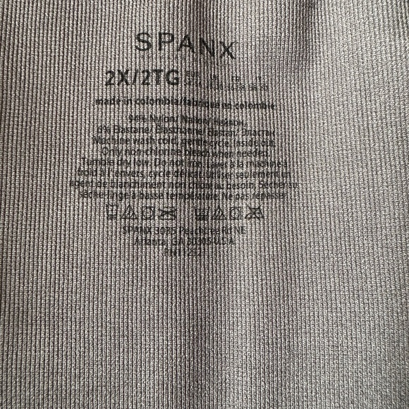 Size 2x SPANX leggings - Picture 2 of 3